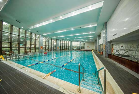 室內(nèi)游泳池常見的除濕問題有哪些?