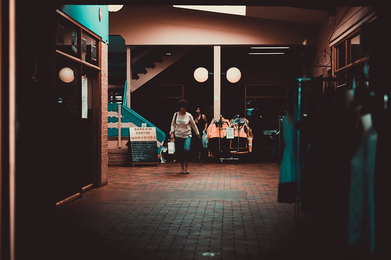 地下室潮濕怎么破?安詩曼除濕機來支招_重復