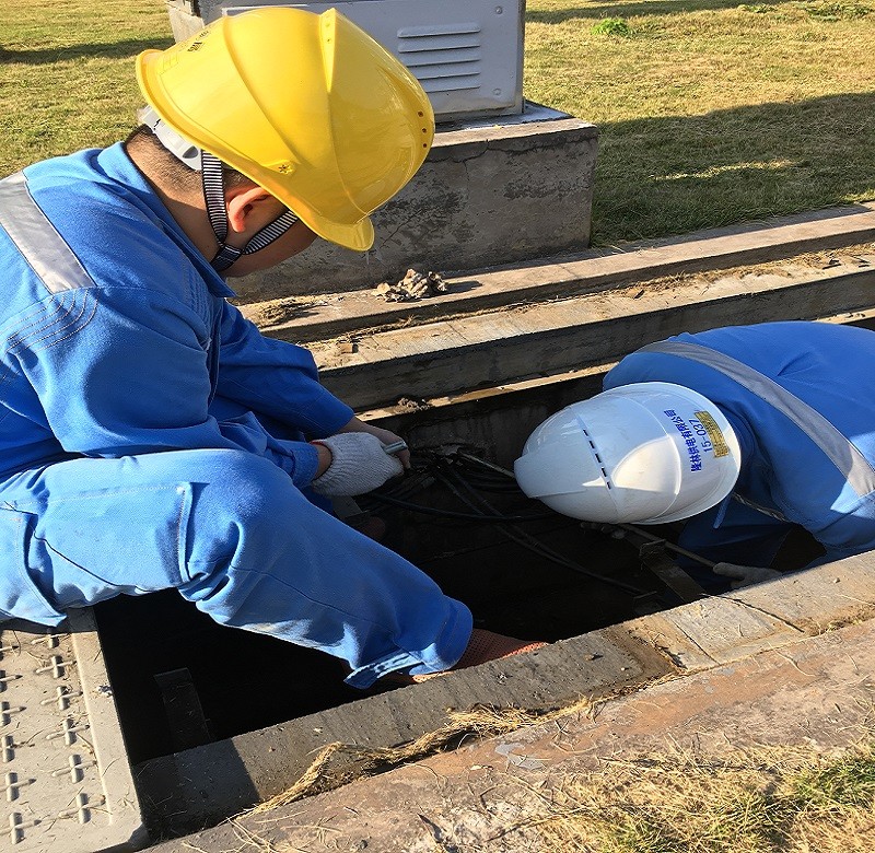 南方電網(wǎng)供電局開(kāi)展防潮專(zhuān)項(xiàng)檢查保電網(wǎng)安全_重復(fù)